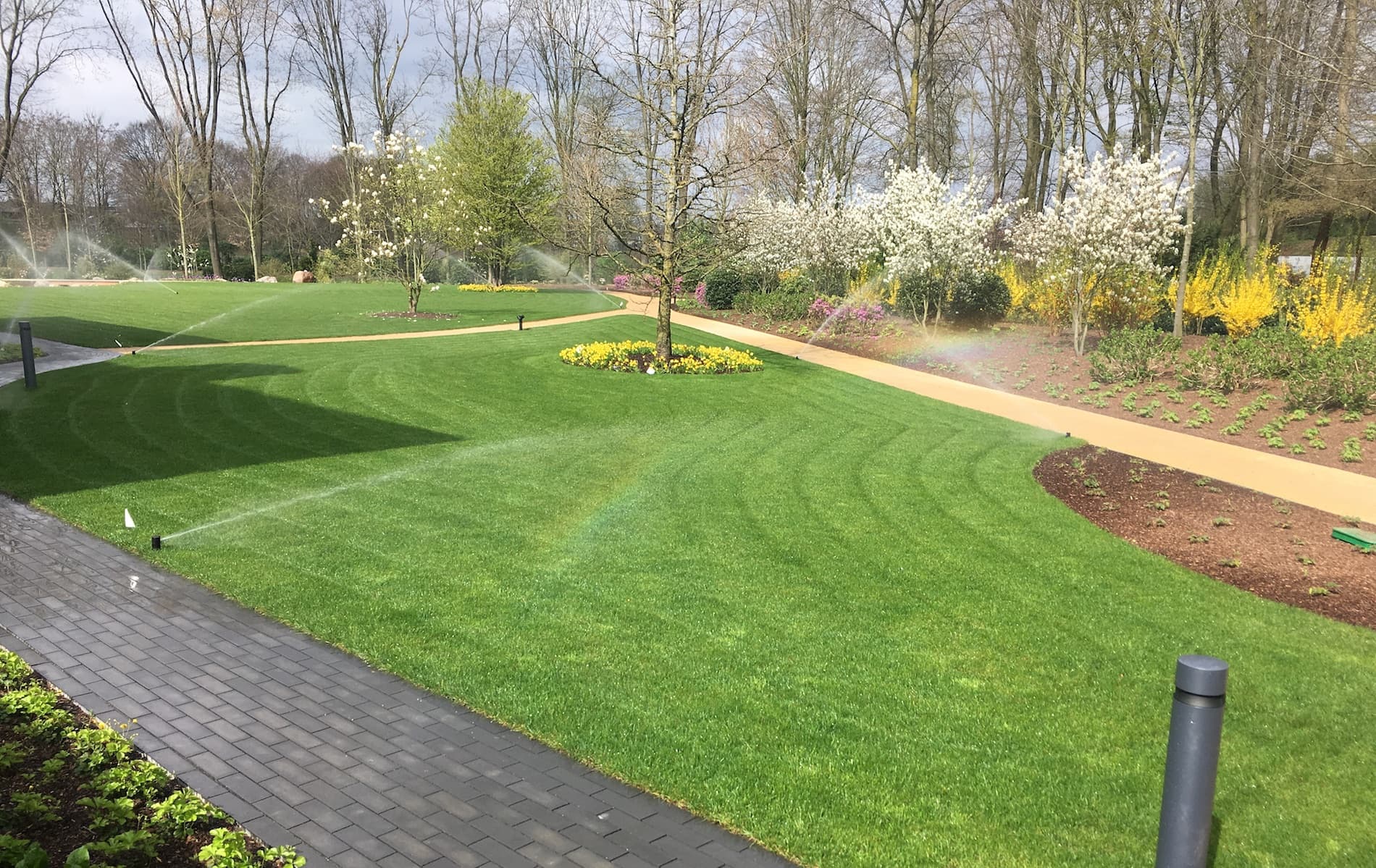 Parkanlage mit Flächenbewässerung